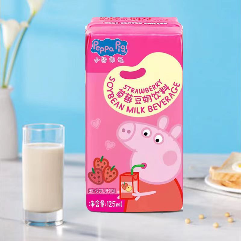 旺旺出品小猪佩奇草莓豆奶饮料125ml/4盒儿童健康豆乳饮品